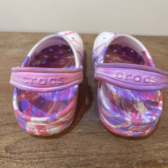Girls Crocs Size 1 Pink Purple Tie Dye Marble Classic Clogs Kids Shoes Slip On - Picture 3 of 10